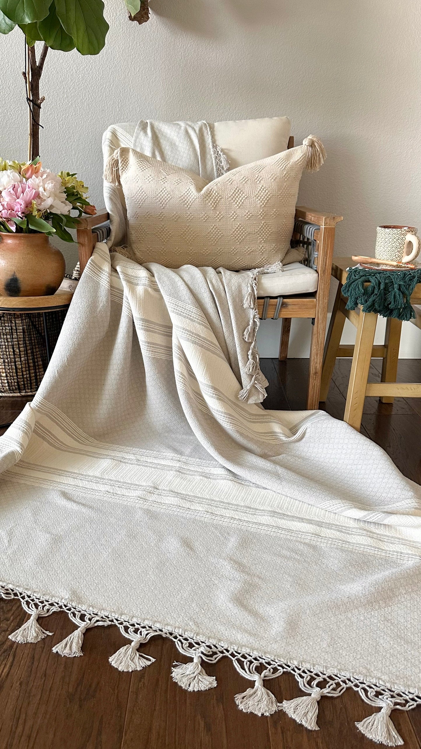 Ariana Lumbar Pillow Cover
